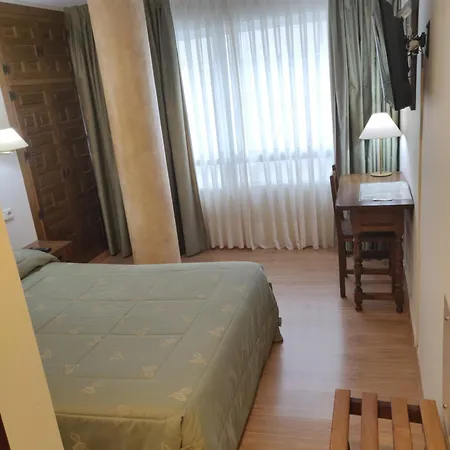 Chef Rivera Hotel 2*