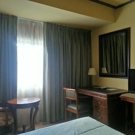 谢夫里维拉酒店 酒店 2*