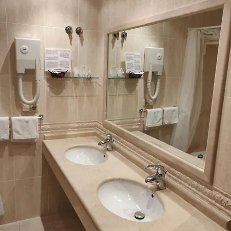 Hotel Chef Rivera 2*