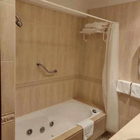 谢夫里维拉酒店 酒店 帕德隆