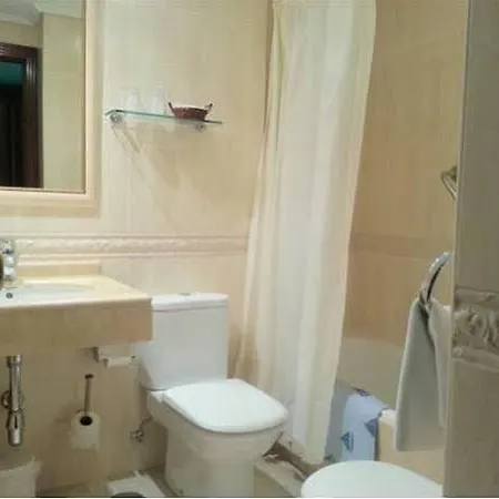 谢夫里维拉酒店 2*